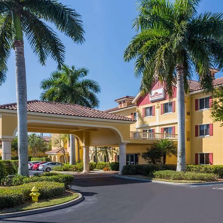 那不勒斯温德姆豪顿套房酒店 North North Naples 外观 照片