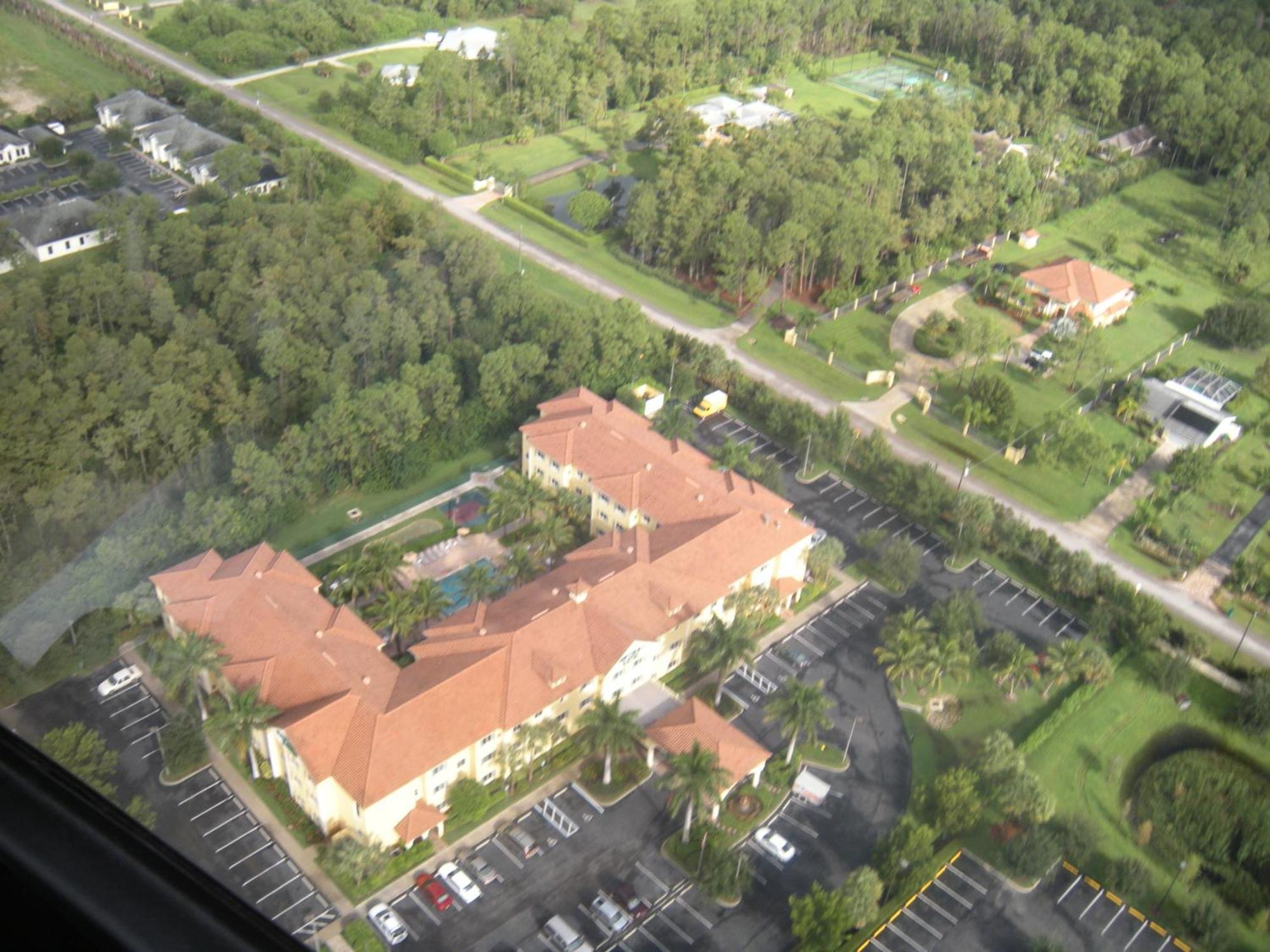 那不勒斯温德姆豪顿套房酒店 North North Naples 外观 照片