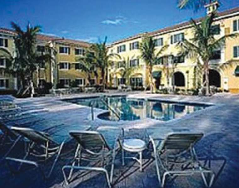 那不勒斯温德姆豪顿套房酒店 North North Naples 外观 照片